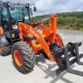 Kubota R090