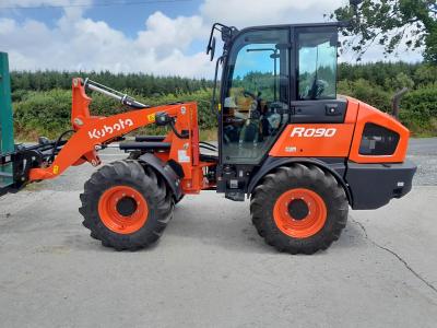 Kubota R090