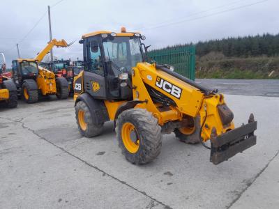 JCB TM220