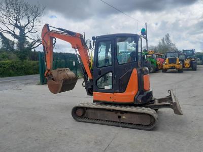 Hitachi ZX40