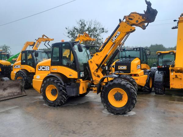 JCB TM320