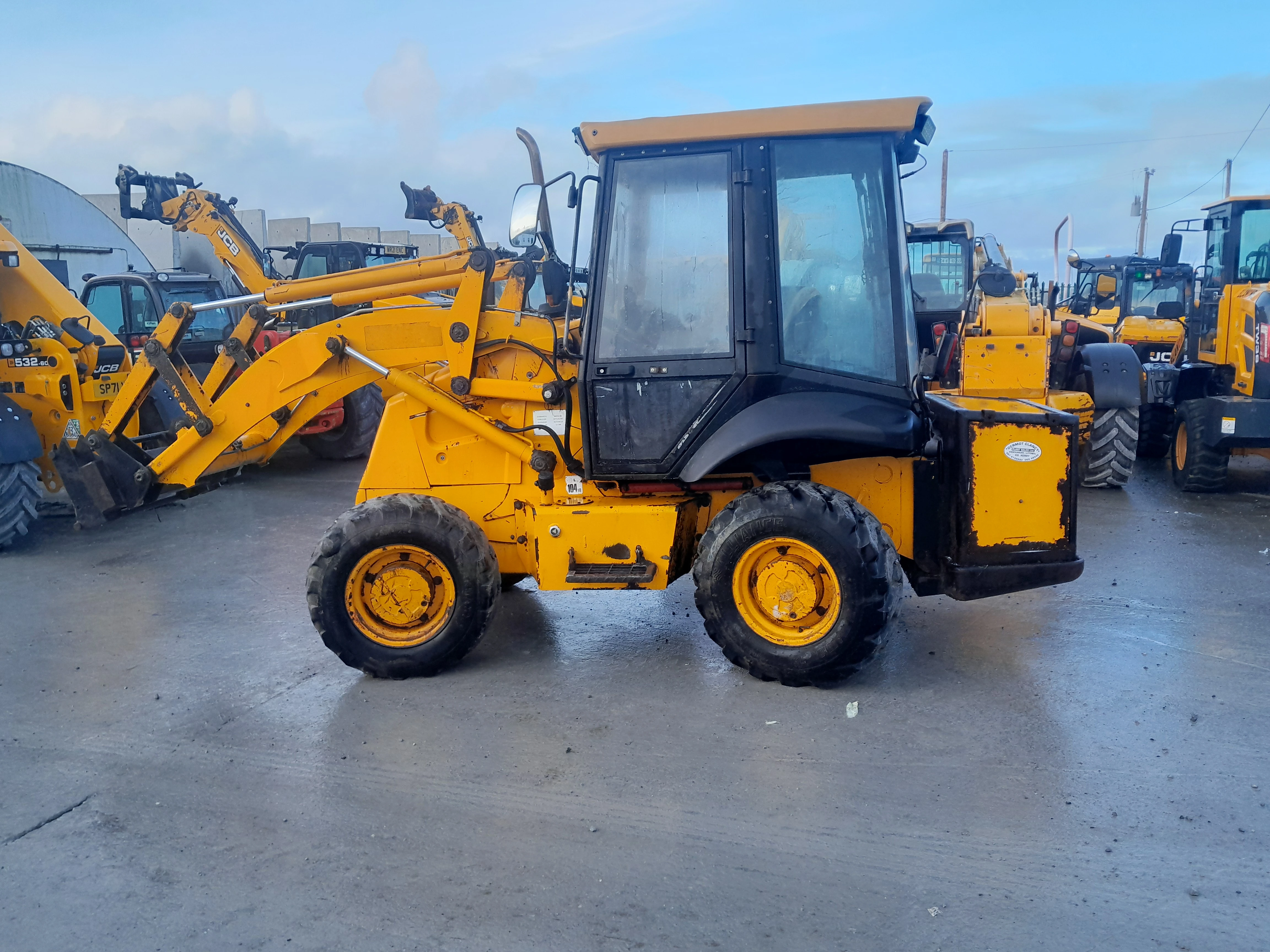 JCB 2CX 2005 (18075)