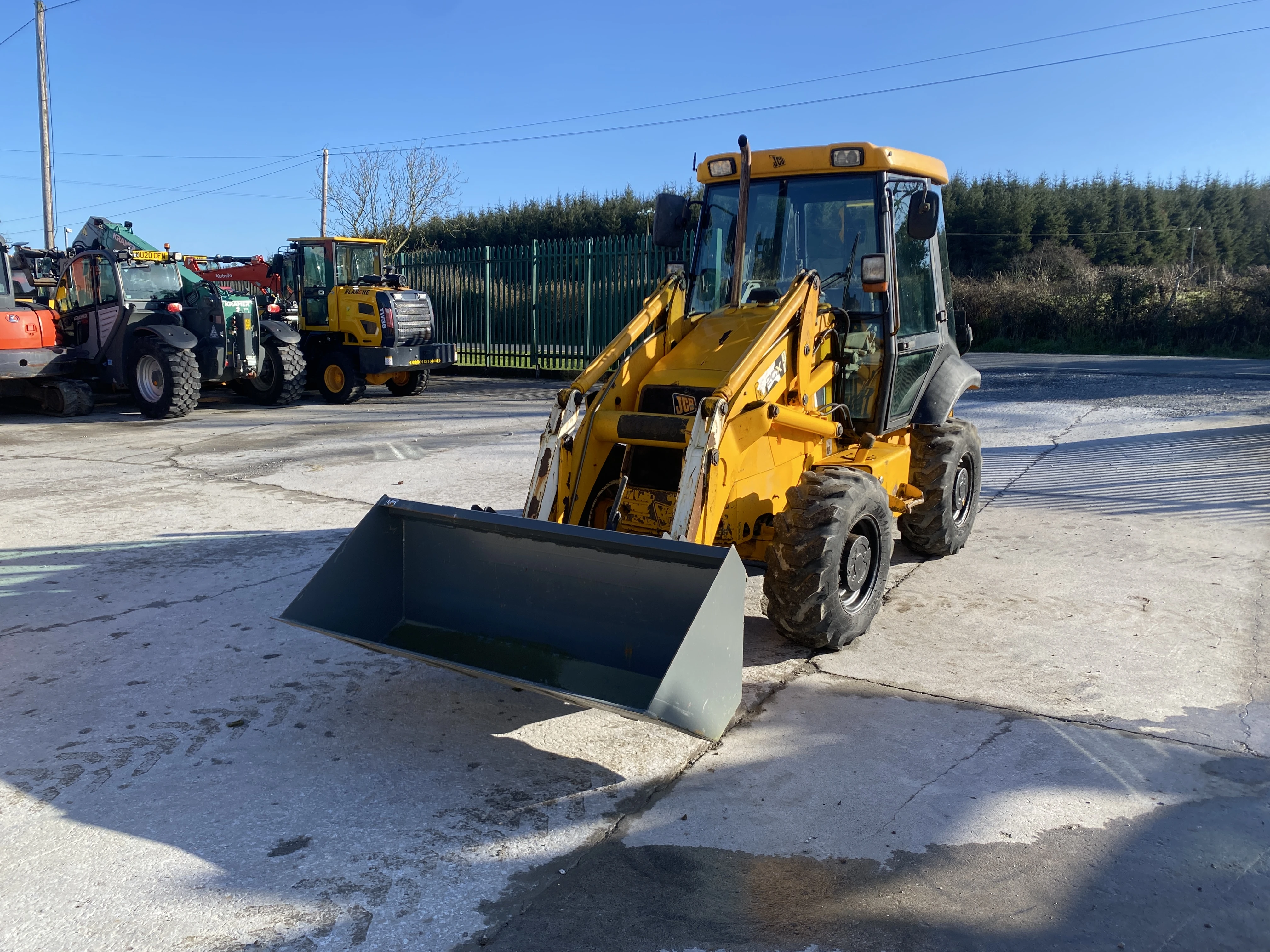 JCB 2CX 2004 (18114)