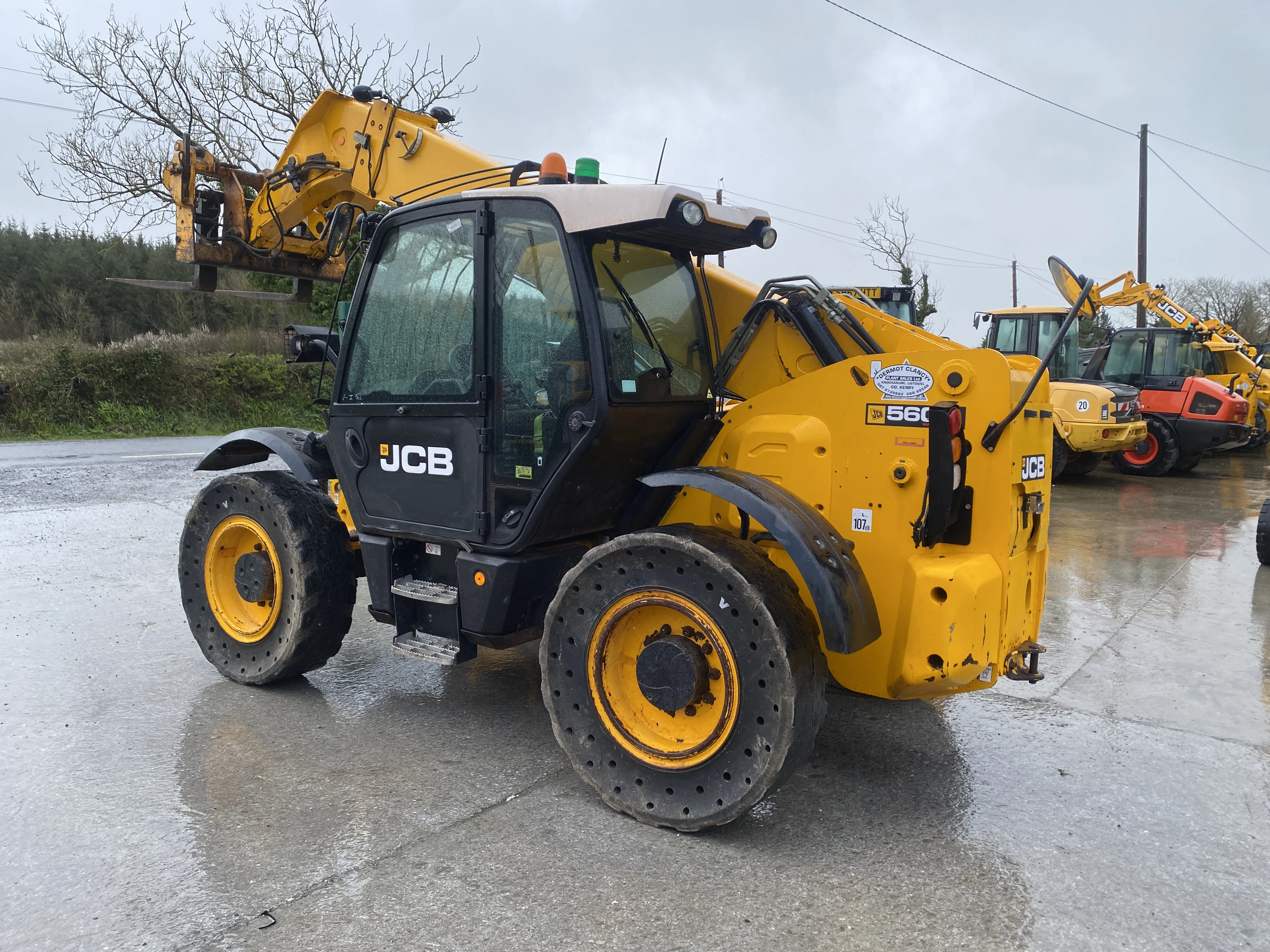 JCB 560-80 2016 (18131)